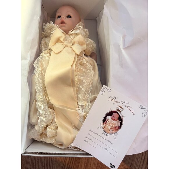 ADORA Royal Doll16" Prince George Exclusive 2013 Commemorative Edition Mint Box - Picture 4 of 8